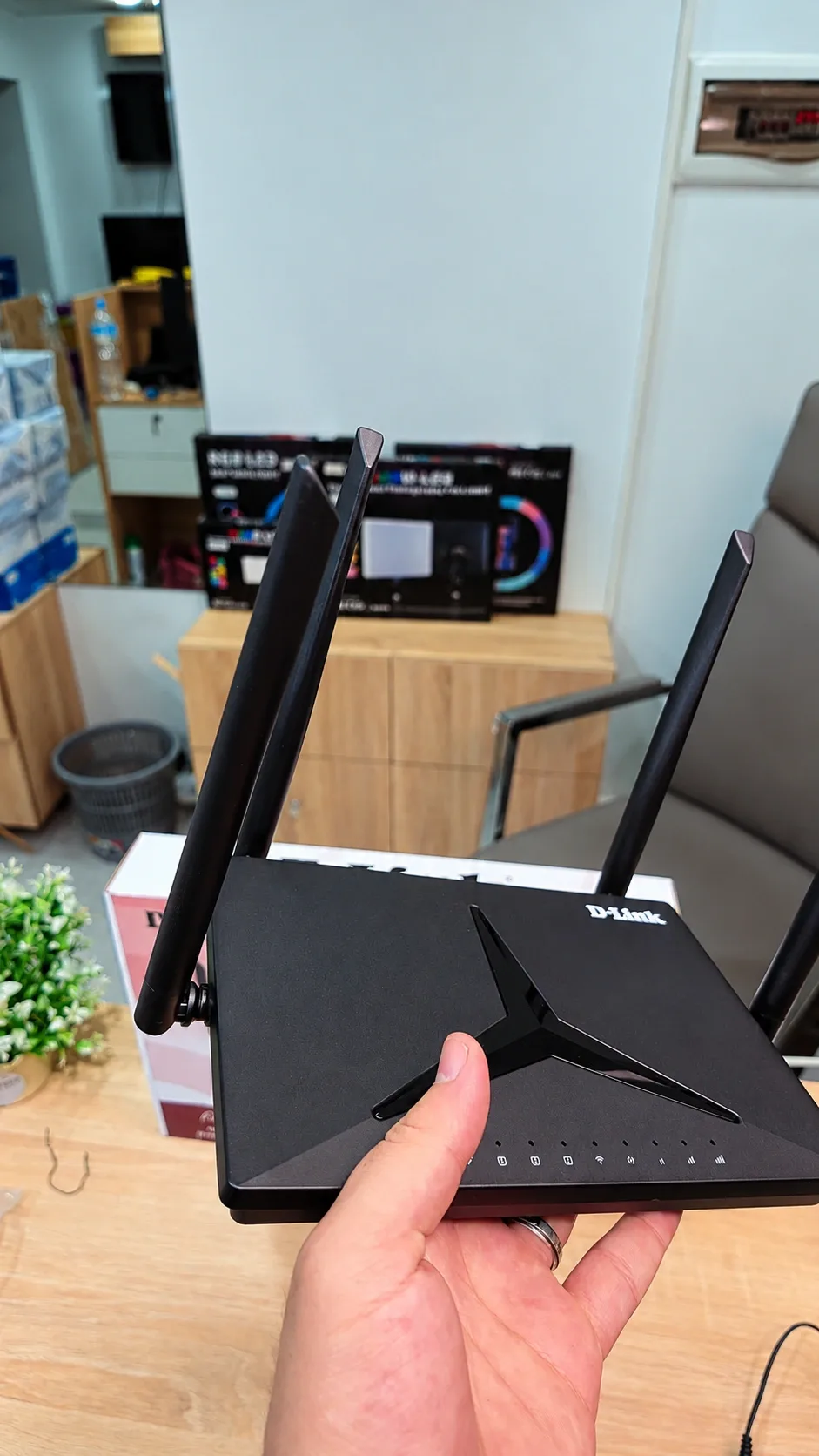D-Link DWR-M920 – Routeur 4G LTE N300