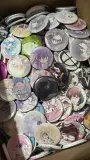 pins ( حسب الطلب )