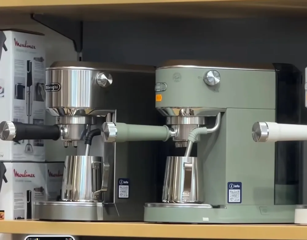 De'Longhi Dedica machine a café