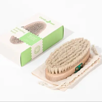 brosse exfoliante pour le corps