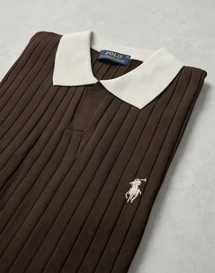 T-shirt polo