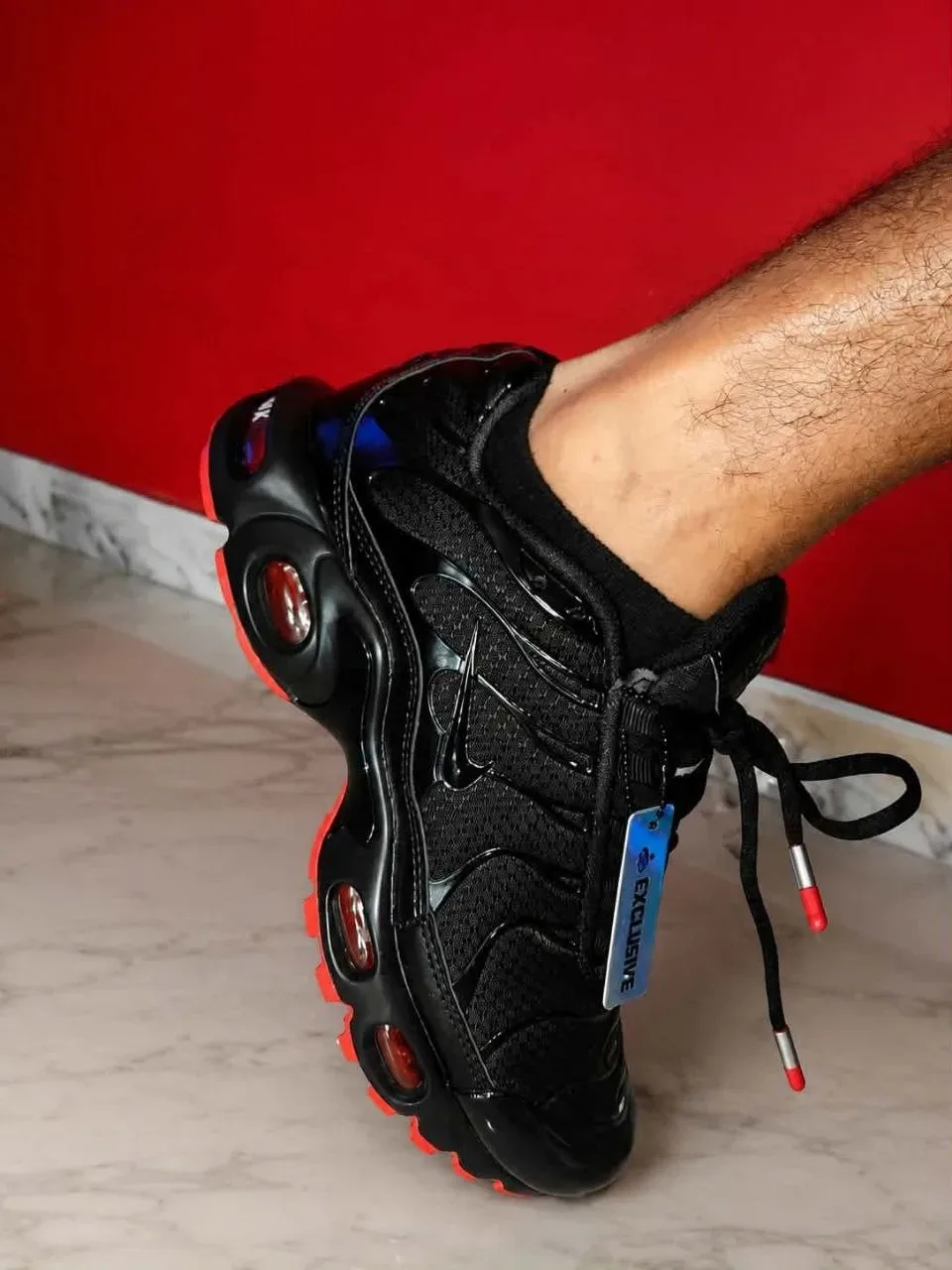 حذاء TN 300