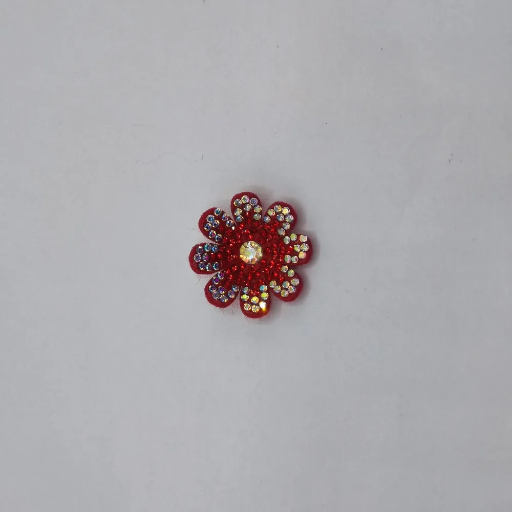 Fleur avec strass