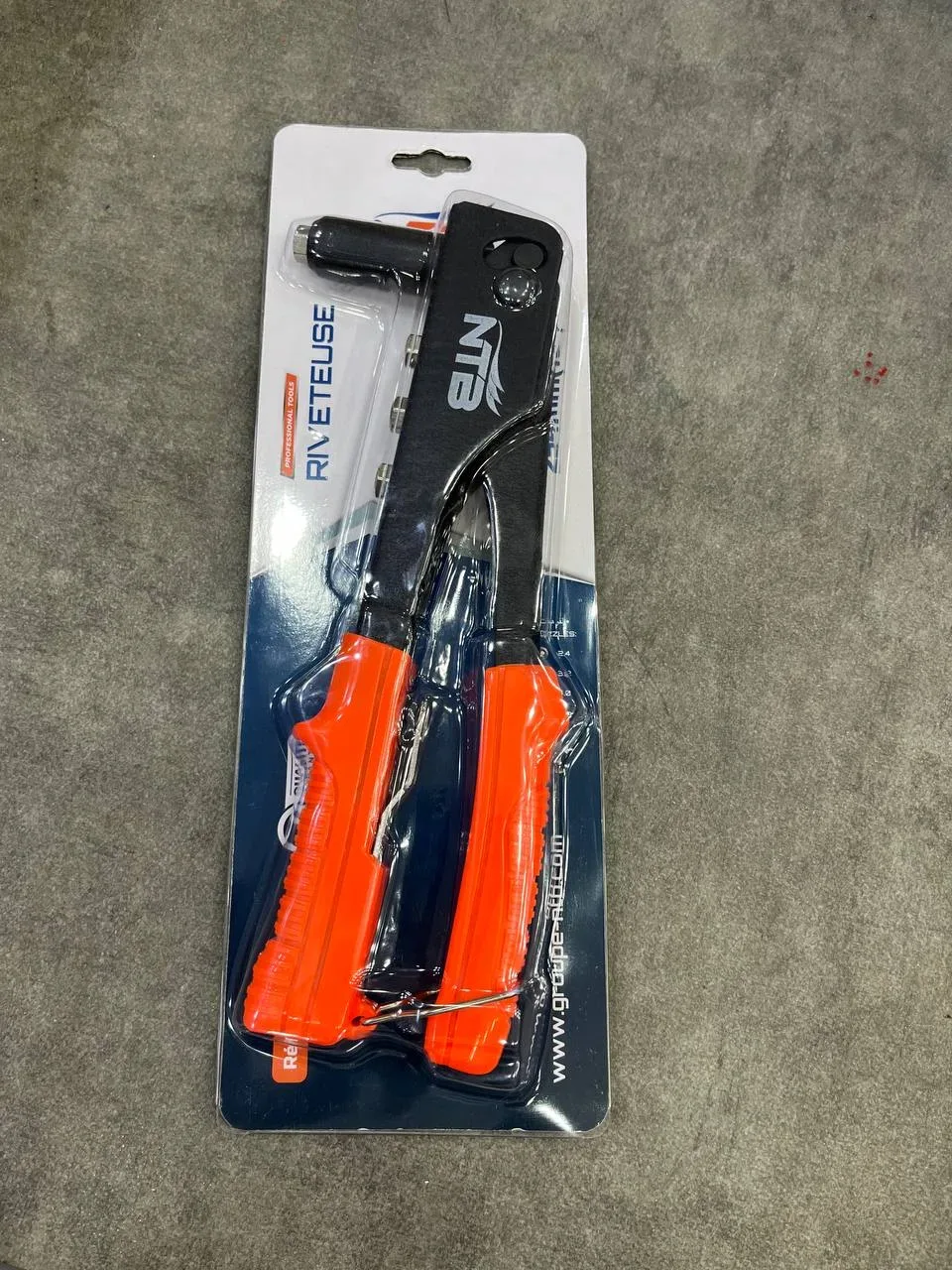 Pince à riveter NTB
