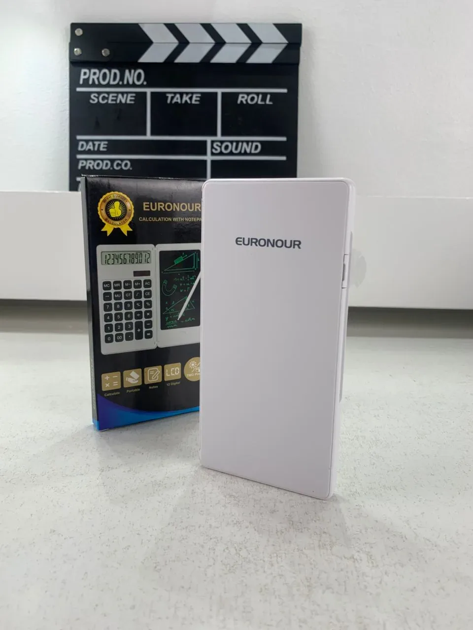 Calculatrice pliable et numérique avec tablette d’écriture LCD 6 pouces – آلة حاسبة ولوحة كتابة 2في1