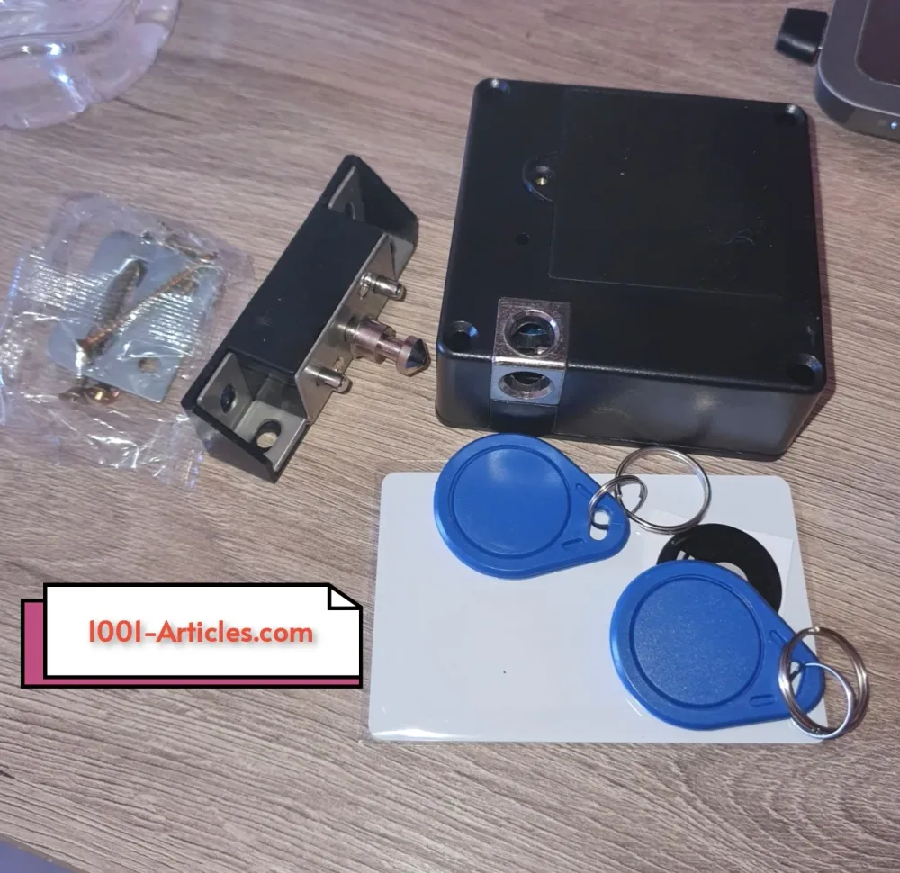 Serrure digitale automatique encastrée - Tag et carte RFID.