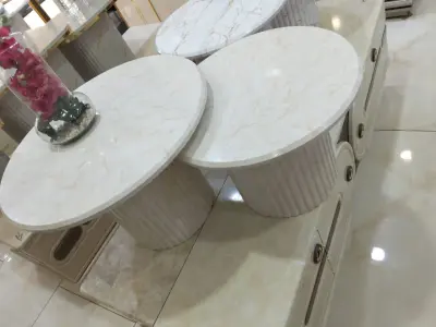 طاولة ارضية