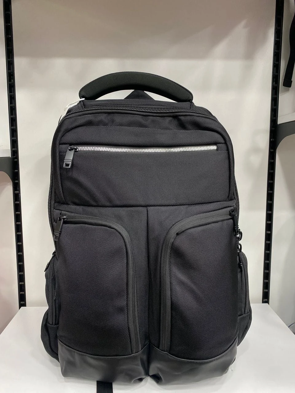 Sac à dos business élégant pour laptop grande capacité