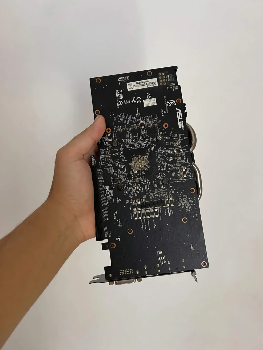RX 570 4GB ASUS ( EN CONFIGURATION SEULEMENT )