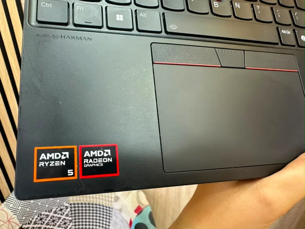 Laptop Lenovo européenne ThinkPad E16 Ryzen 5 16Go RAM 512Go SSD européenne