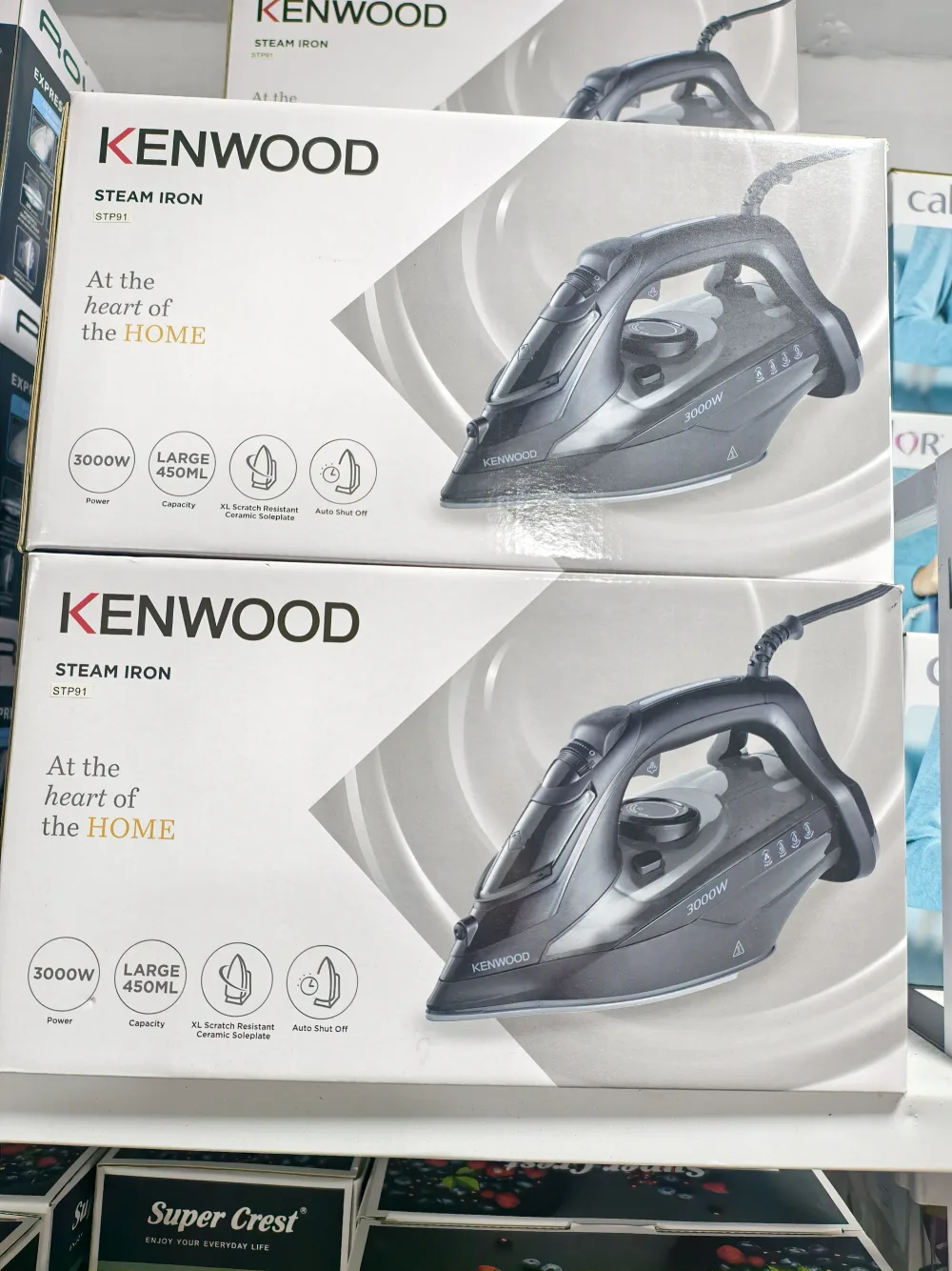 ​Fer à repasser à vapeur Kenwood مكواة بخار كينوود