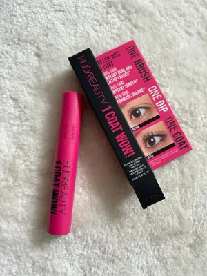 mascara