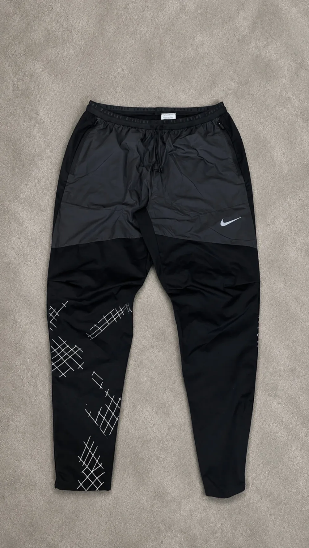 Bas nike running division