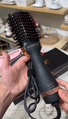 Brosse Soufflante 2-en-1 – Sèche, Lisse & Coiffe en un seul geste
