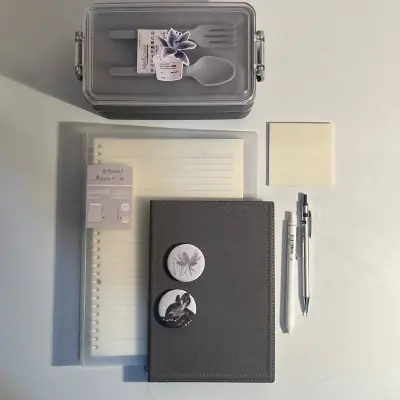 Gray pack