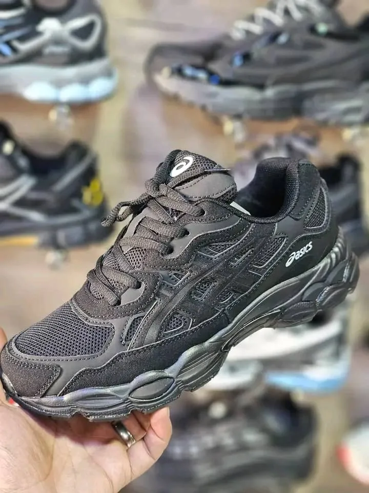ASICS