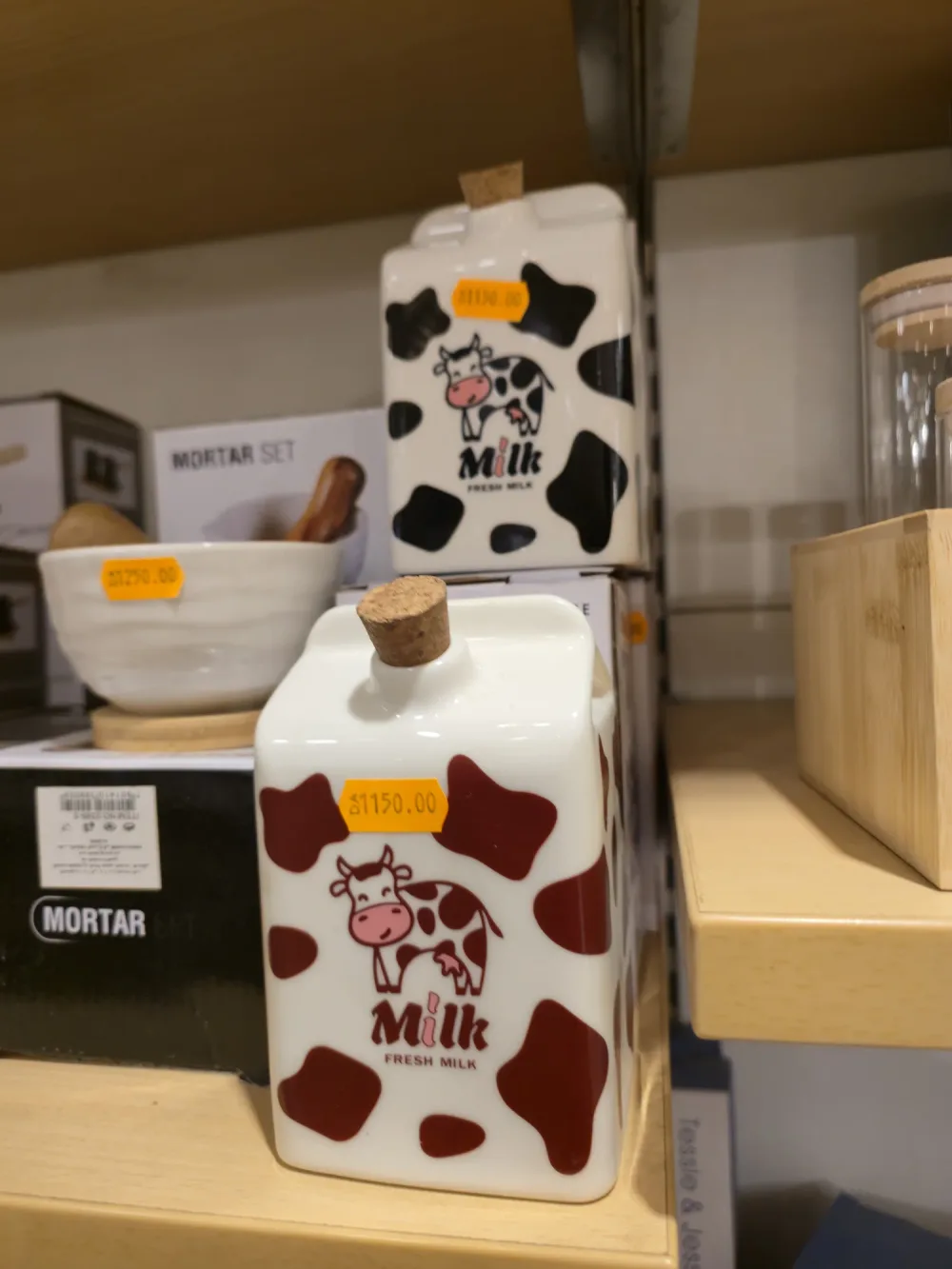 Bouteille de lait en ceramique