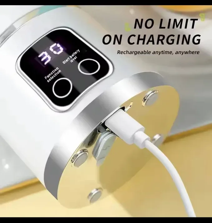 خلاط العصائر المحمول اللاسلكي قابل للشحن عبر  USB
