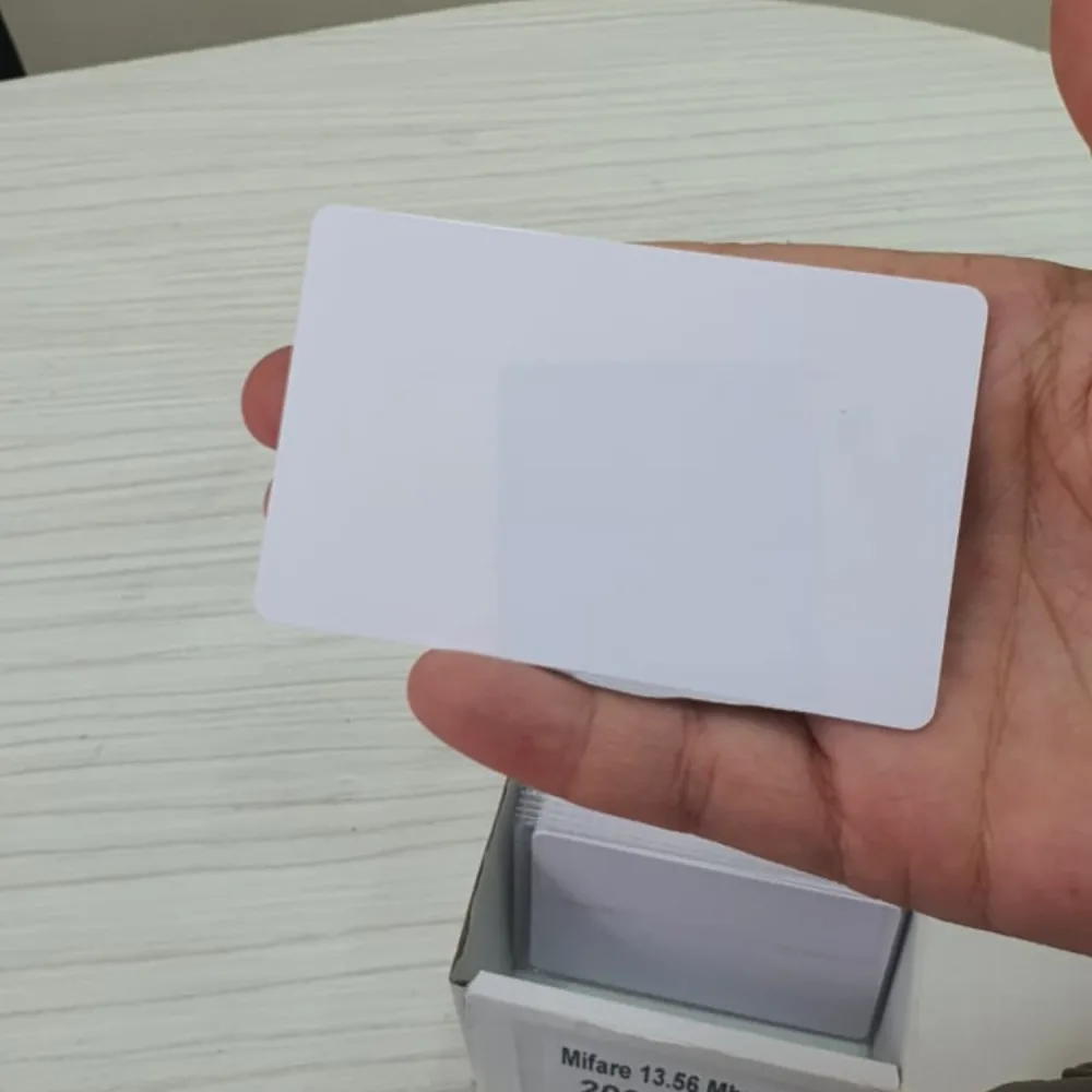 بطاقة NFC كلاسيكية MIFARE 13.56MHz 1K