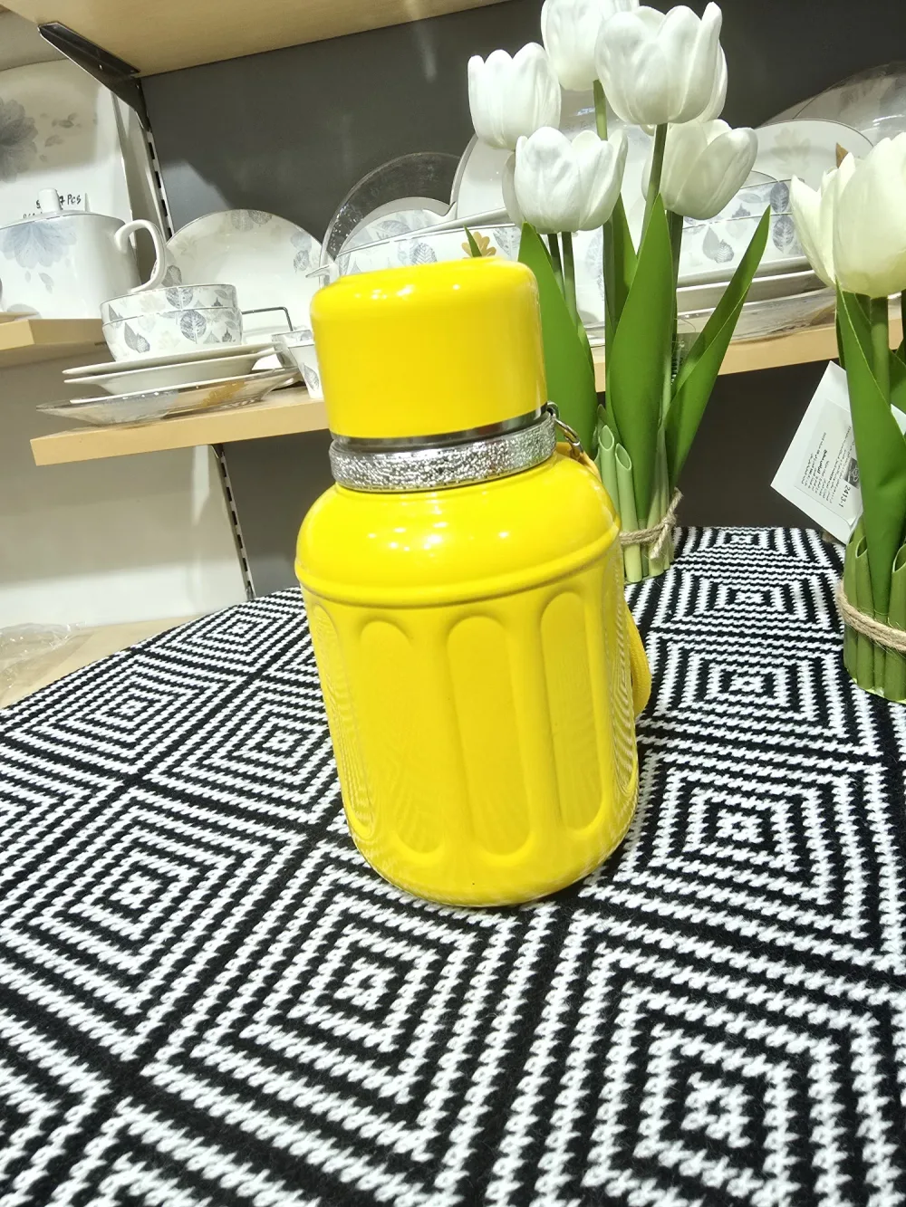 Bouteille Thermos Vintage – Design Rétro Cannelé