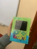 Console de jeu portable avec 500 jeux intégrés