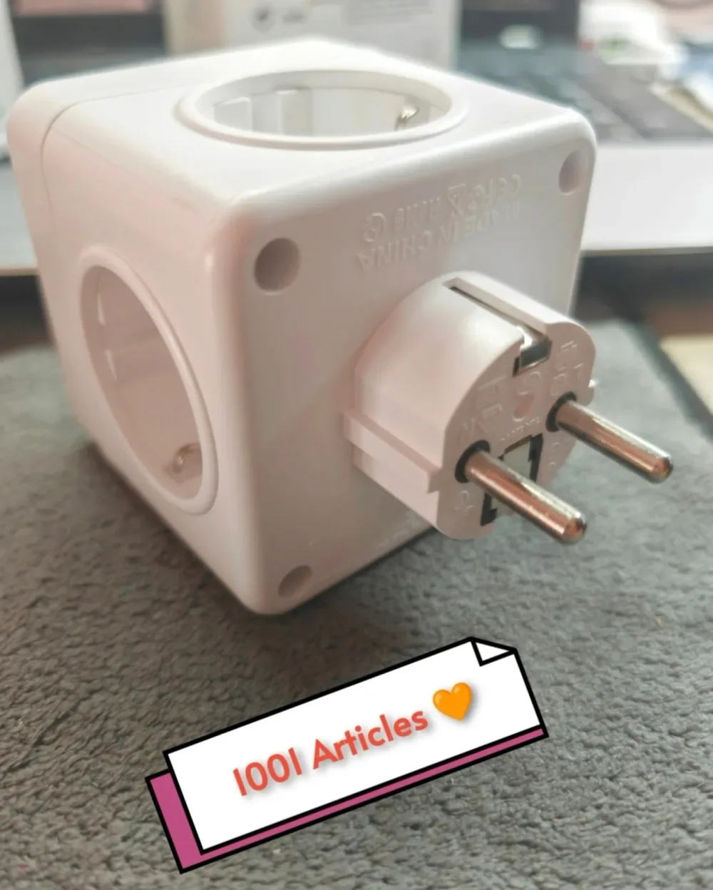 Multiprises 7 en 1 - Cube Power Strip Avec Protection de Surintensité