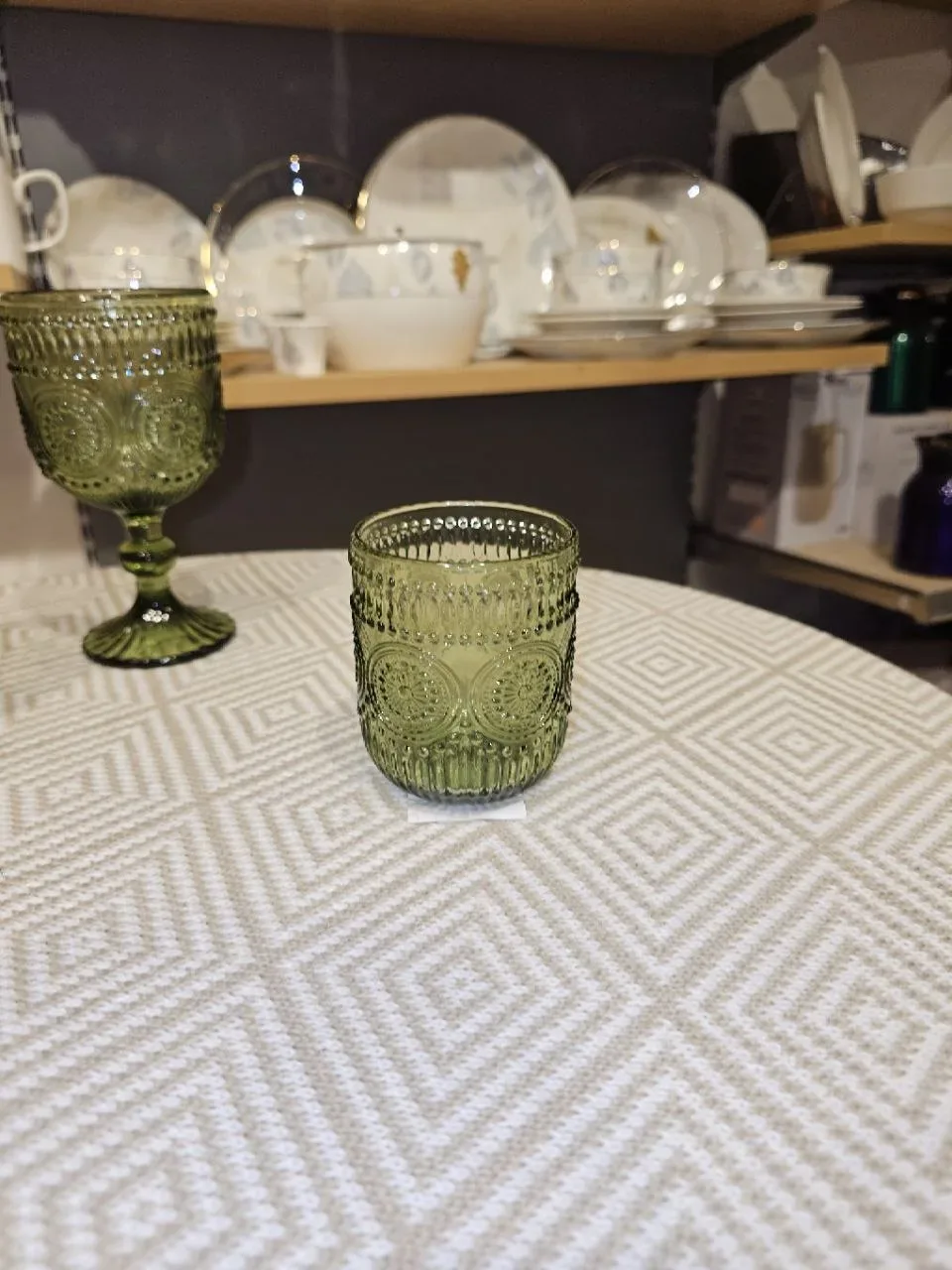Collection Verrerie Vintage Gaufrée – Vert Olive