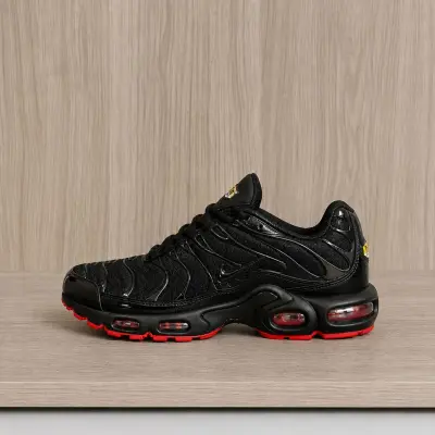 حذاء TN 300