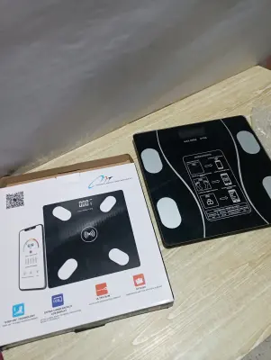 ميزان إلكتروني ذكي يرتبط بالهاتف