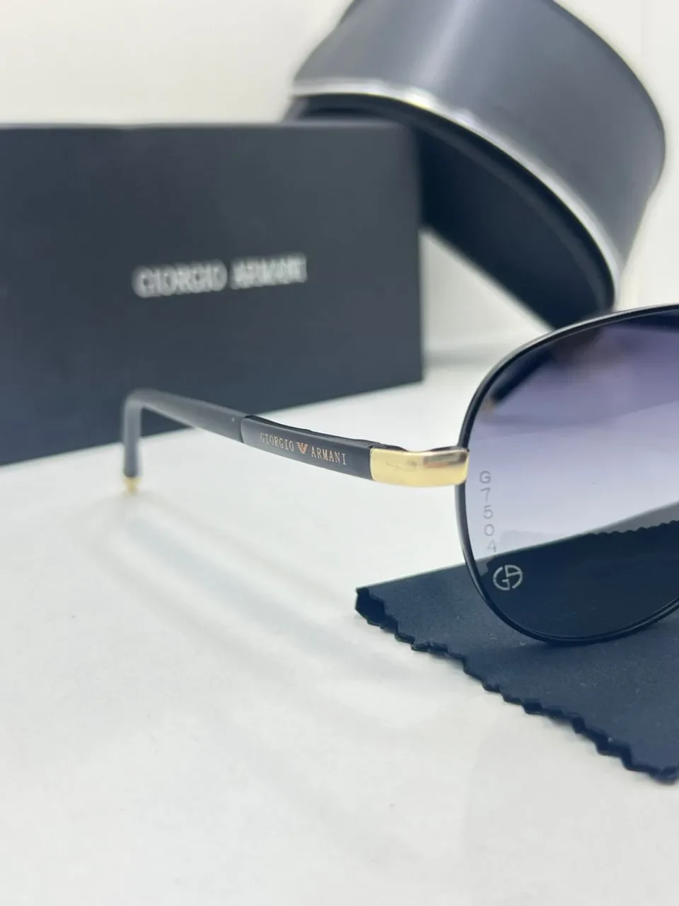 GIORGIO ARMANI