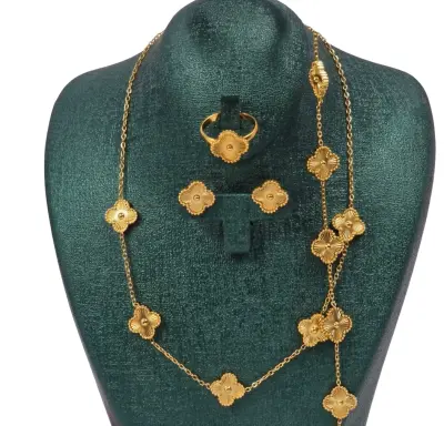 Parure van cleev