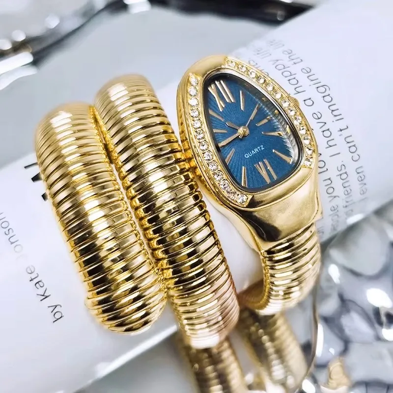 ساعة نسائية ذهبية على شكل أفعى - BVLGARI - بعدة ألوان