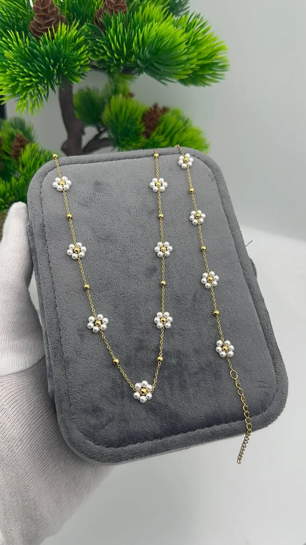 طقم الوردة La Parure Fleur