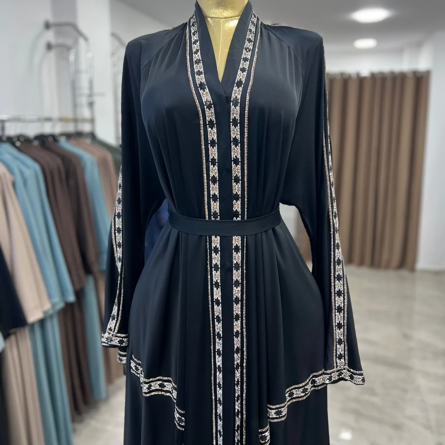 عباية دبي
