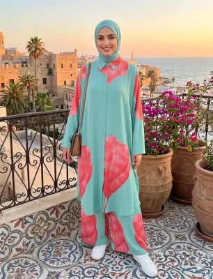 طقم قميص وبنطلون نعناعي ومرجاني
