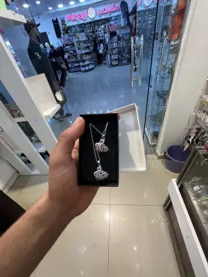 سنسلة بجعة swan necklace 🦢