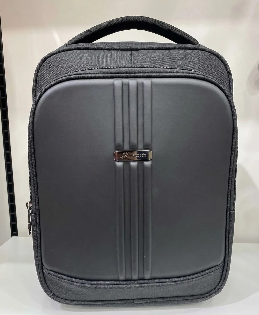 Sac a Dos rigide 14 pouces  avec Port USB
