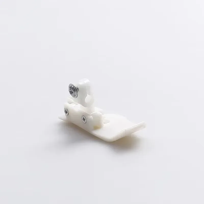 Pied de Biche Machine Surjeteuse Plastique