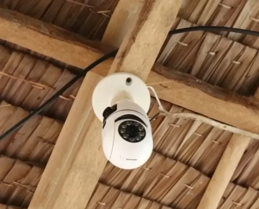 كاميرا مراقبة بانورامية WiFi بعدستين بشكل مصباح