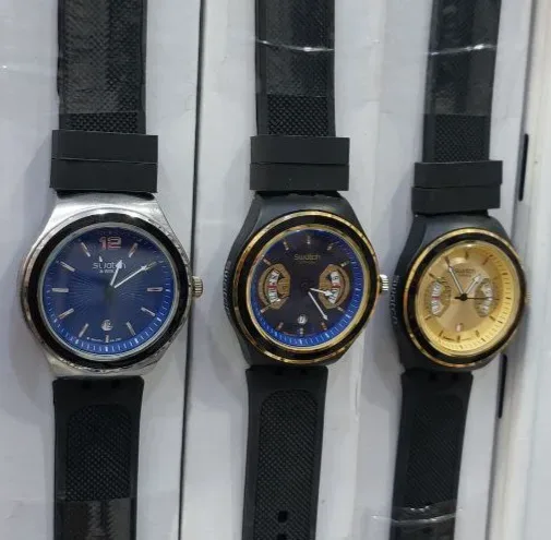 ساعة يد شبابية swatch لون ( )