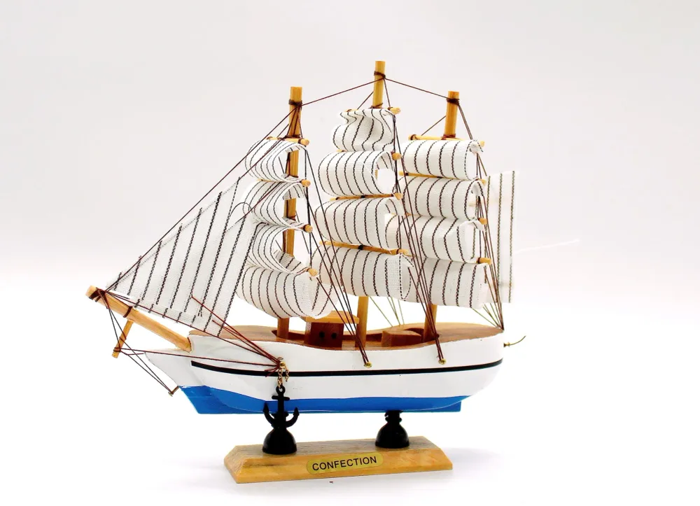 ⛵️ سفينة خشبية شراعية ⛵️