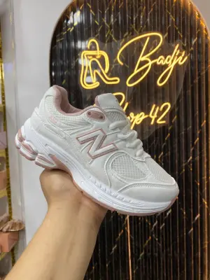 حذاء نسائي new balance– أناقة وراحة في كل خطوة  ✨