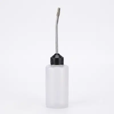 Burette d’huile Plastique Tete Metalique 120ml