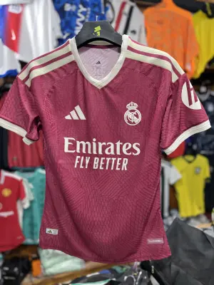 قميص مدريد الاحتياطي