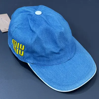 كاسكيطة ميوميو MiuMiu
