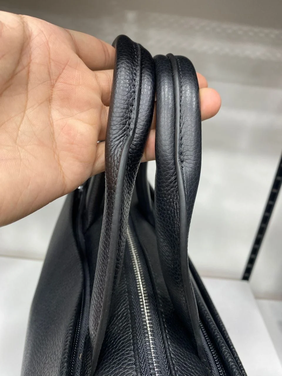 Cartable APPLE en cuir véritable