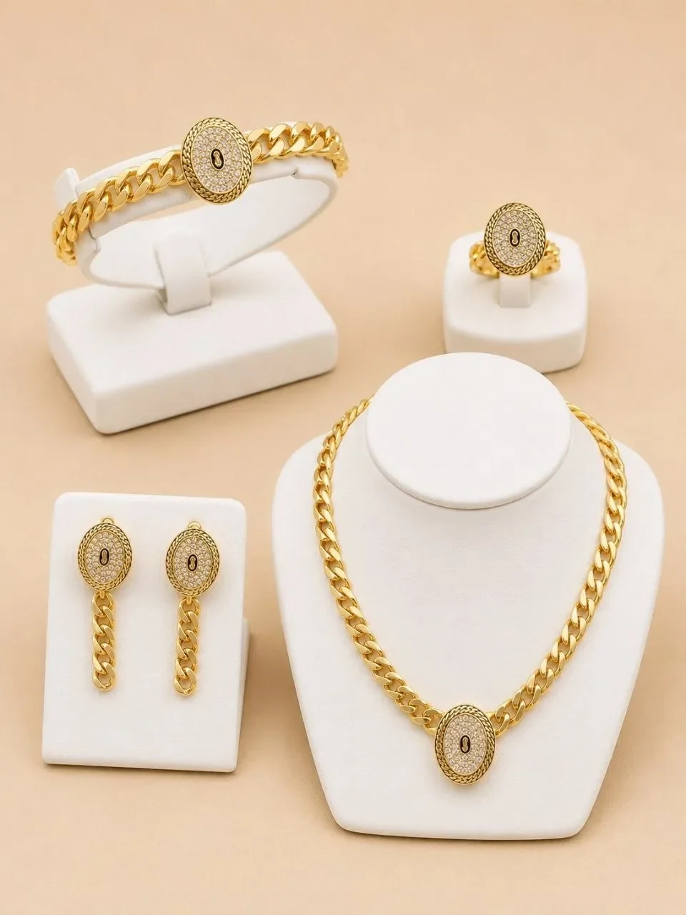 ​Parure de Bijoux "Blason Couture" (4 Pièces) – Maille Gourmette & Médaillons Pavés