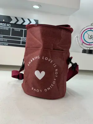 Sac à déjeuner isotherme portable avec bandoulière – حقيبة حفظ الطعام حافظة للحرارة