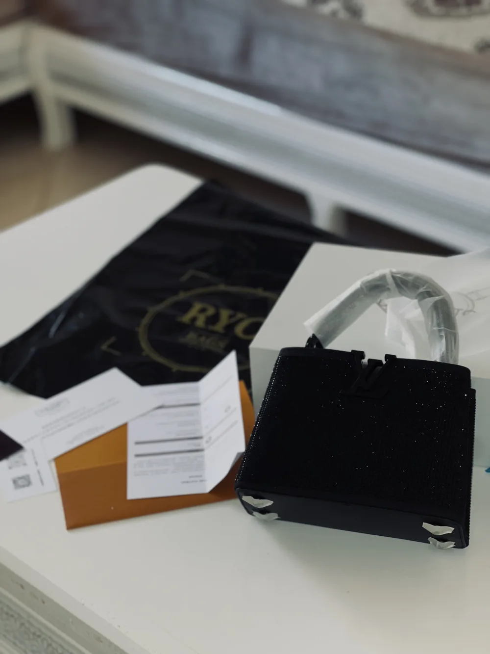 Louis Vuitton Capucines Noir
