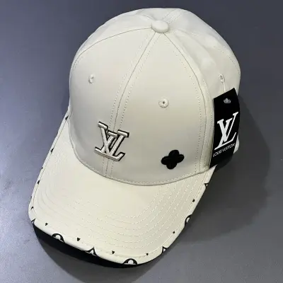 كاسكيطة لويس فويتون Louis Vuitton باج